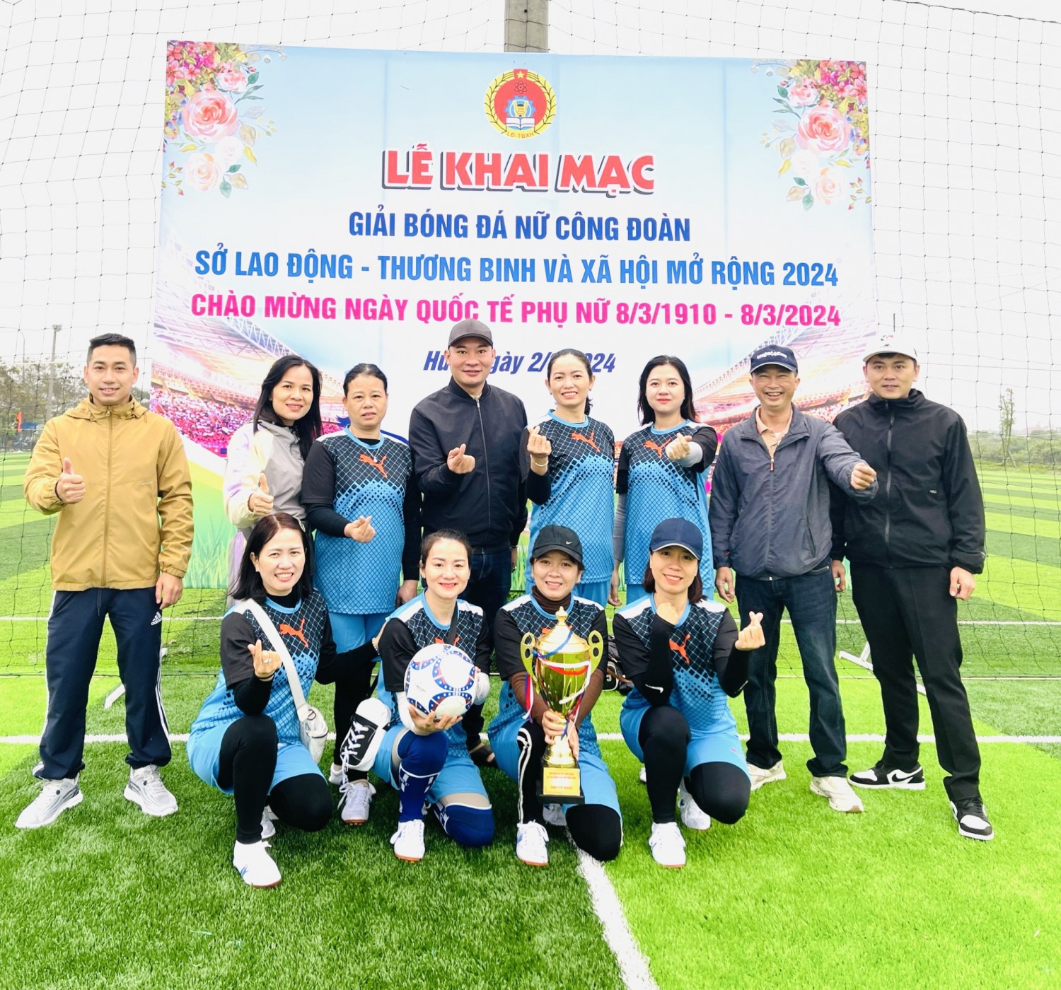Đội bóng nữ Trung tâm đạt giải ba tại Giải bóng đá nữ Công đoàn Sở Lao động - Thương binh và Xã hội mở rộng năm 2024